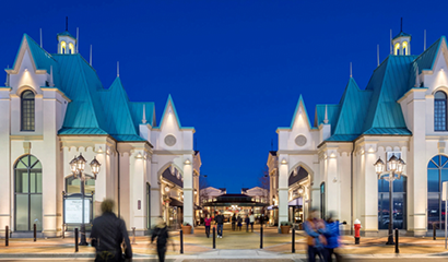 ������ �����̳� �ƿ﷿ ����